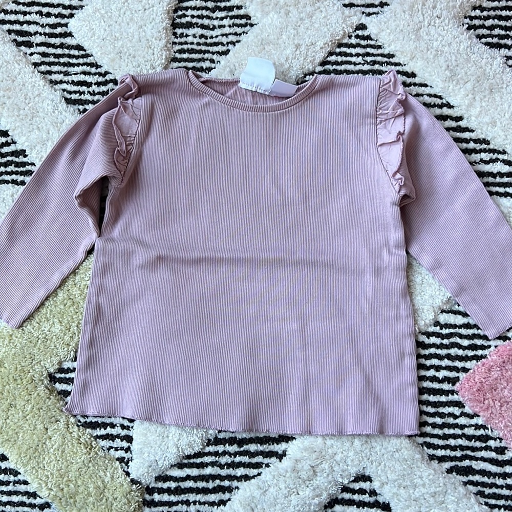 Gently Used Zara Ruffled Ribbed Top - Picture 2 of 3